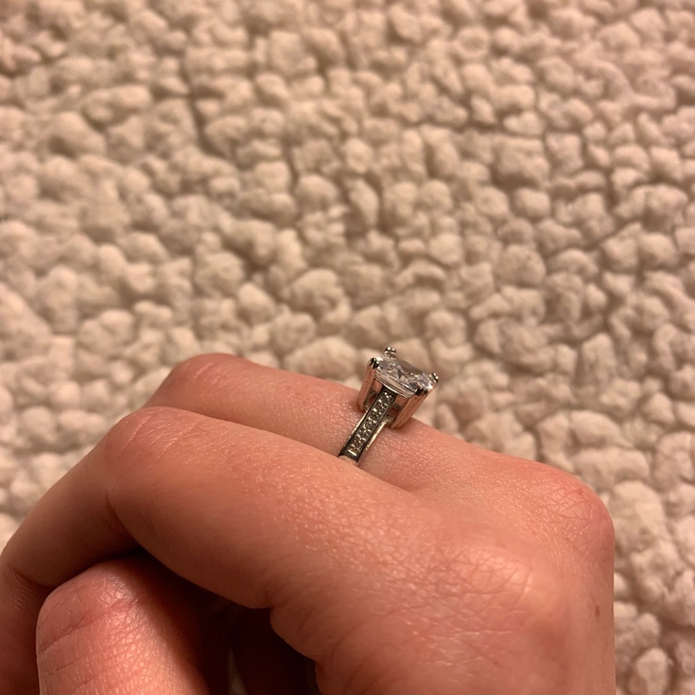Diamond Ring 💍💎 - Picture 8 of 8